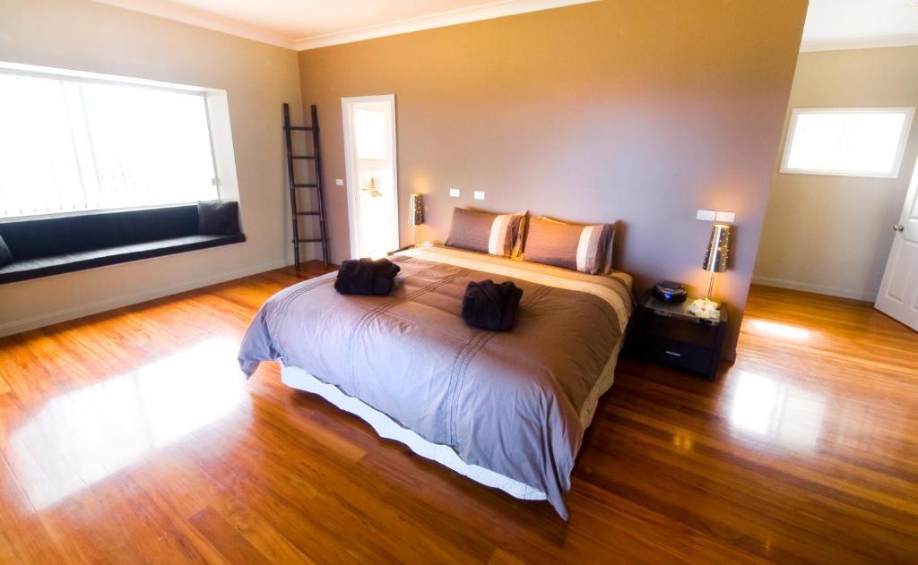 Cumberland Resort & Spa Burnt Pine Bagian luar foto